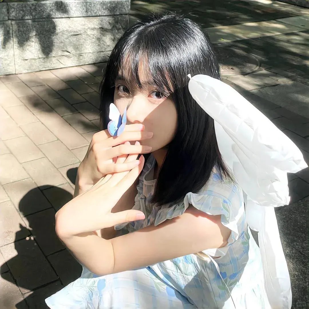 迎风伫立的狮子